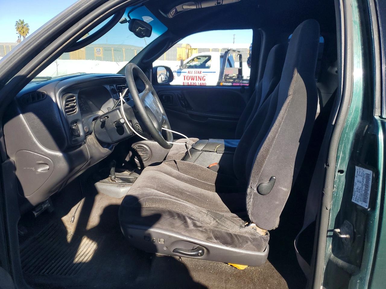 2000 DODGE DAKOTA photo 13