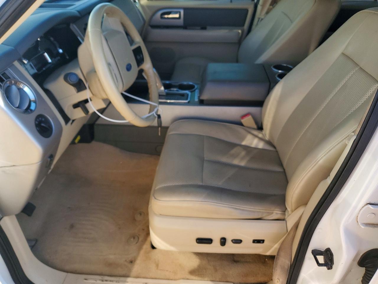 2011 FORD EXPEDITION XLT photo 7