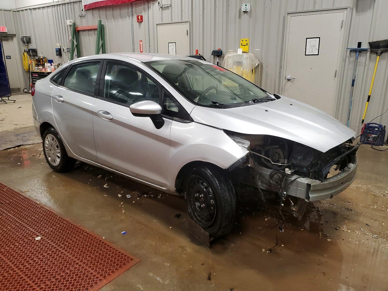 2019 FORD FIESTA S photo 4