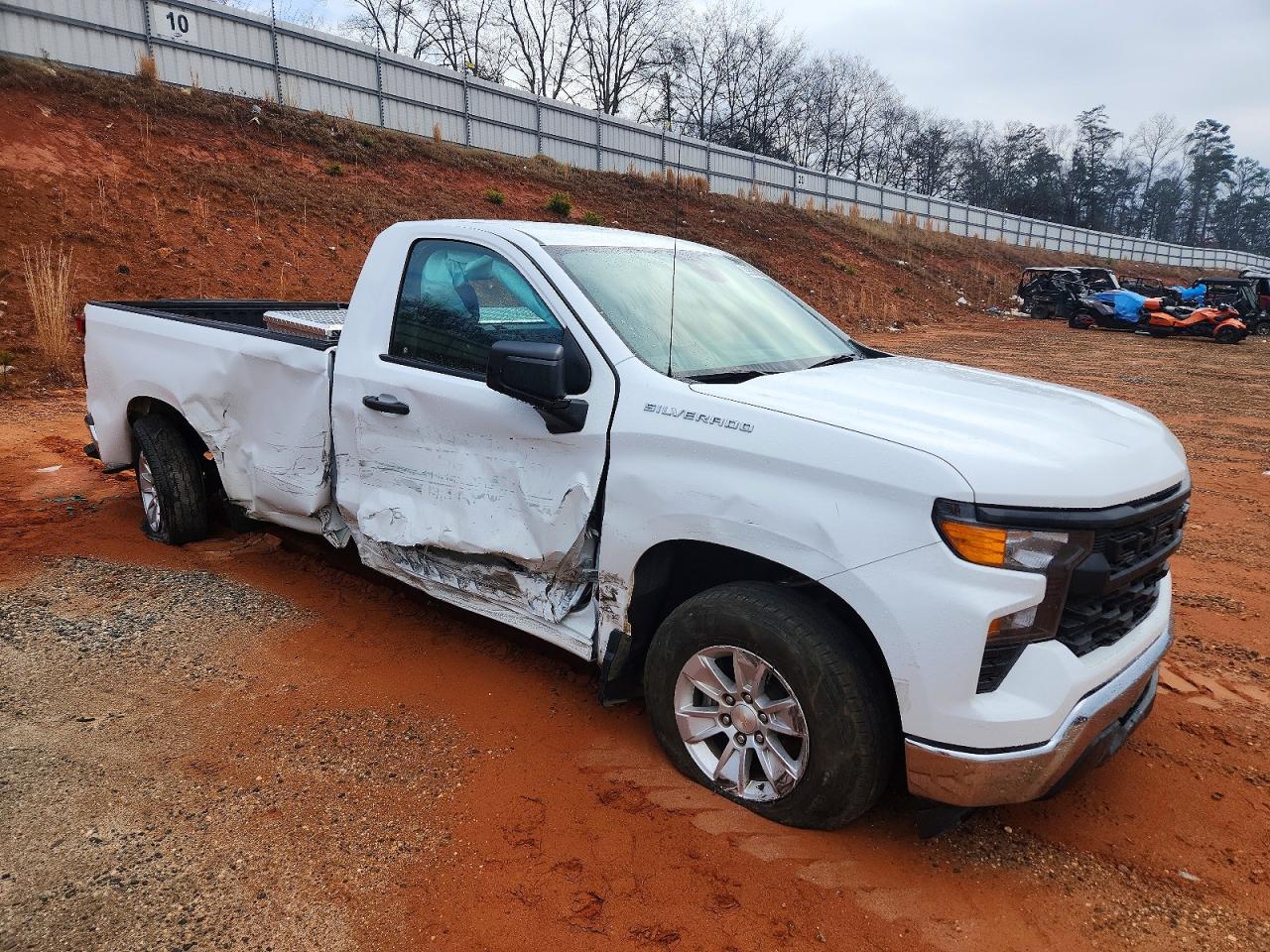 2023 CHEVROLET SILVERADO C1500 photo 4
