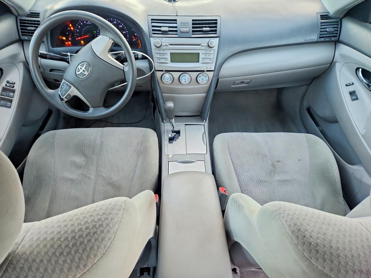 2010 TOYOTA CAMRY BASE photo 22