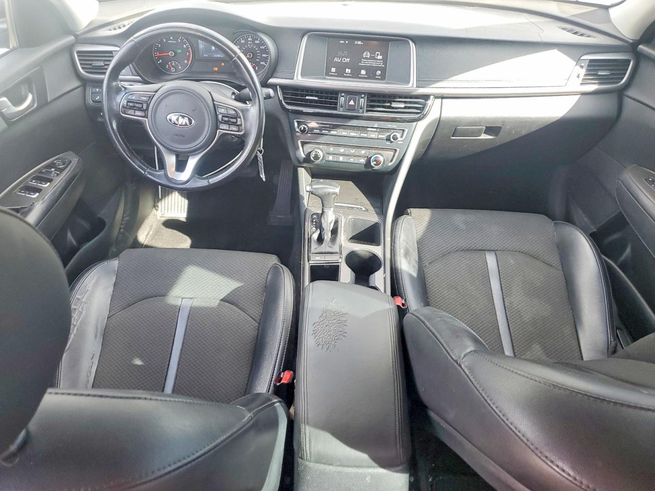 2018 KIA OPTIMA LX photo 8