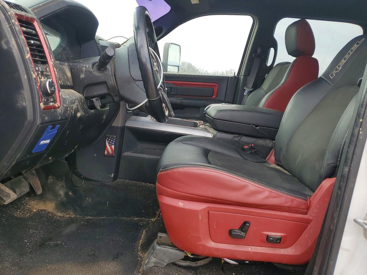 2017 RAM 1500 REBEL photo 7