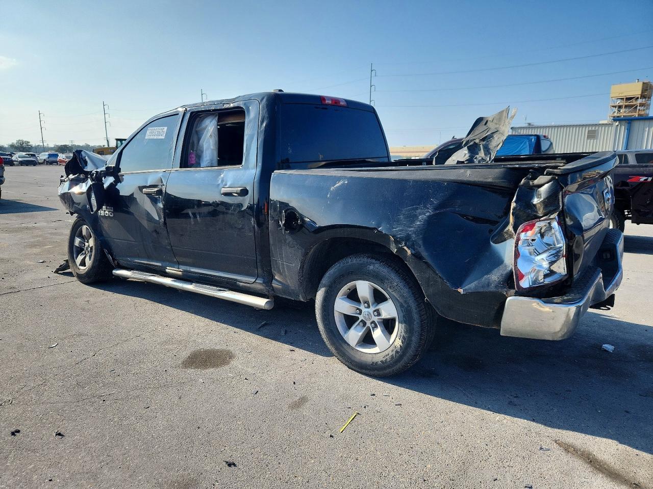2015 RAM 1500 ST photo 3