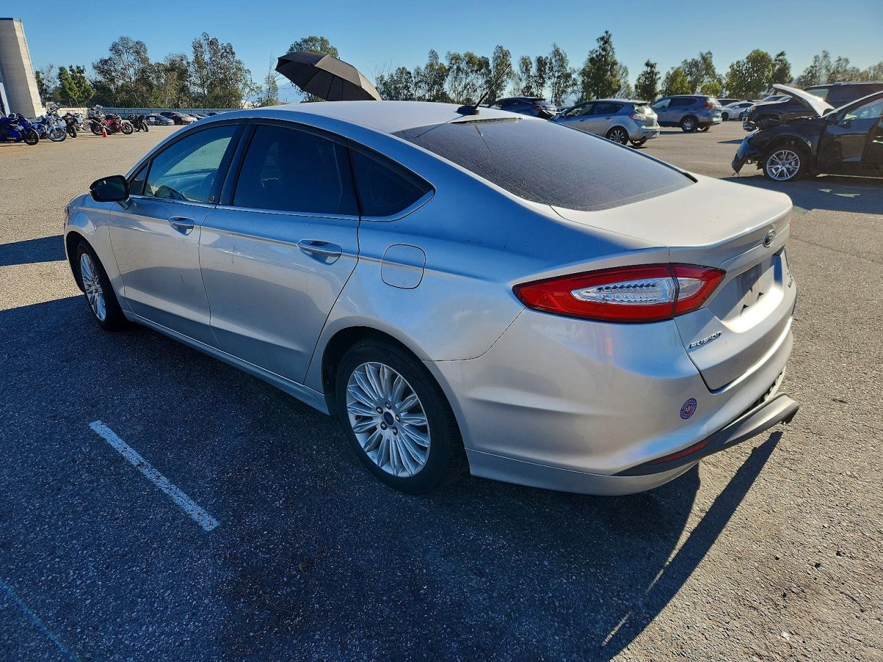 2016 FORD FUSION SE HYBRID photo 2