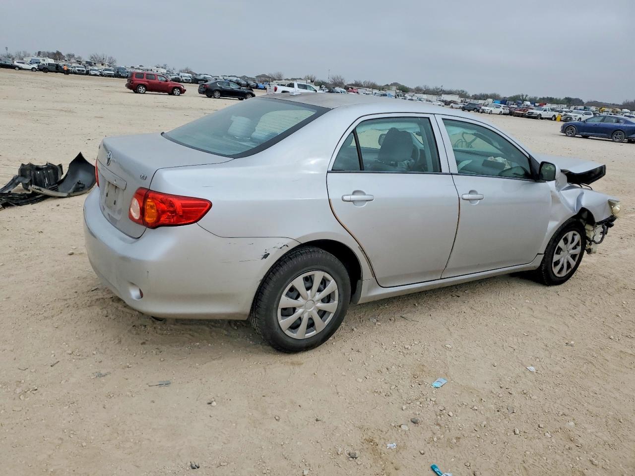 2010 TOYOTA COROLLA BASE photo 3