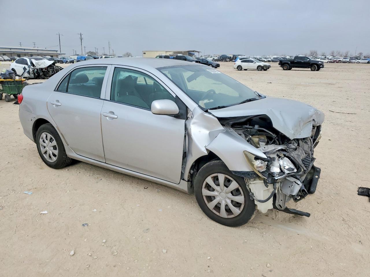 2010 TOYOTA COROLLA BASE photo 4