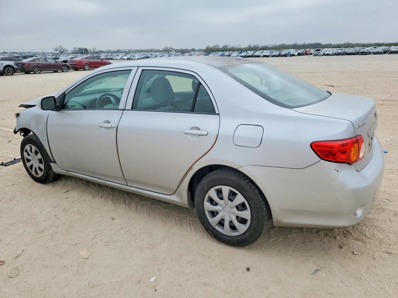 2010 TOYOTA COROLLA BASE photo 2