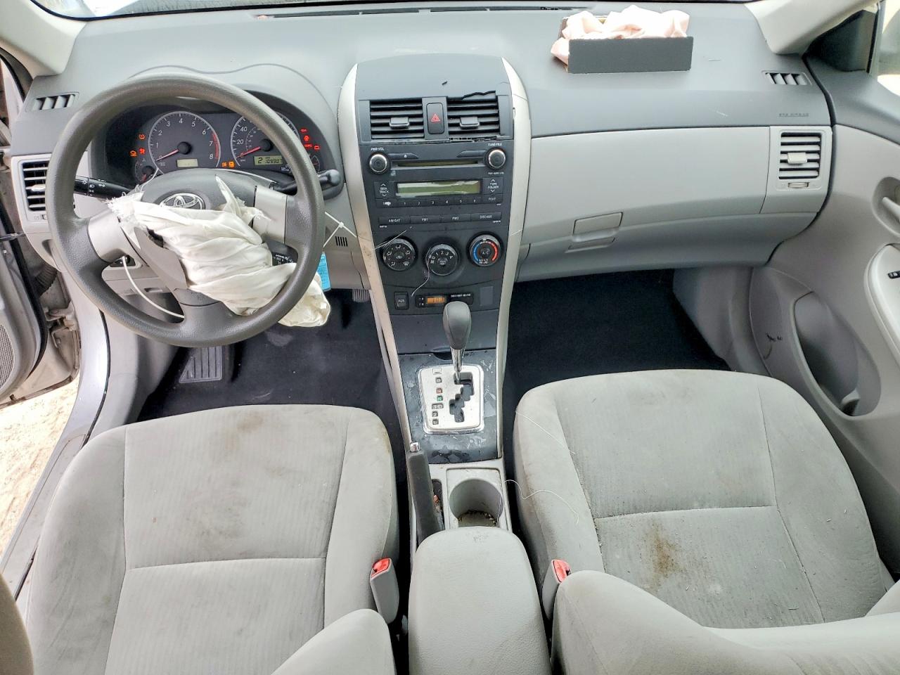 2010 TOYOTA COROLLA BASE photo 8