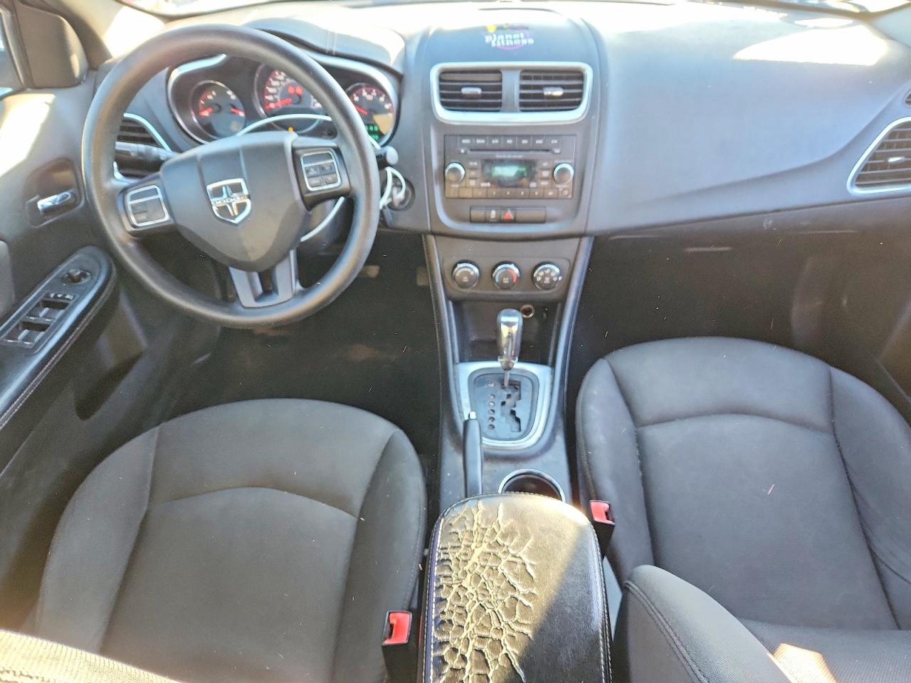 2014 DODGE AVENGER SE photo 8