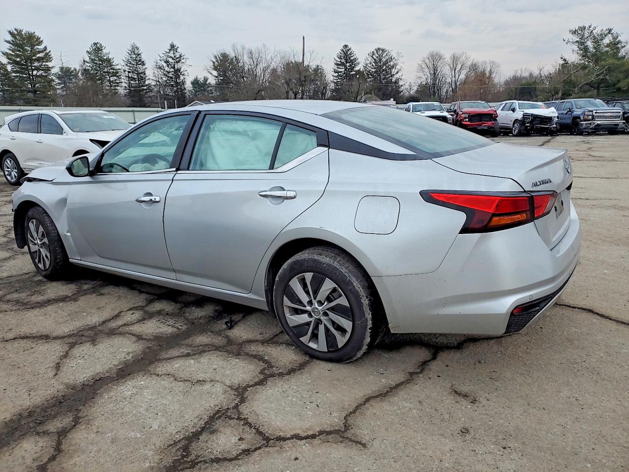 2024 NISSAN ALTIMA S photo 2