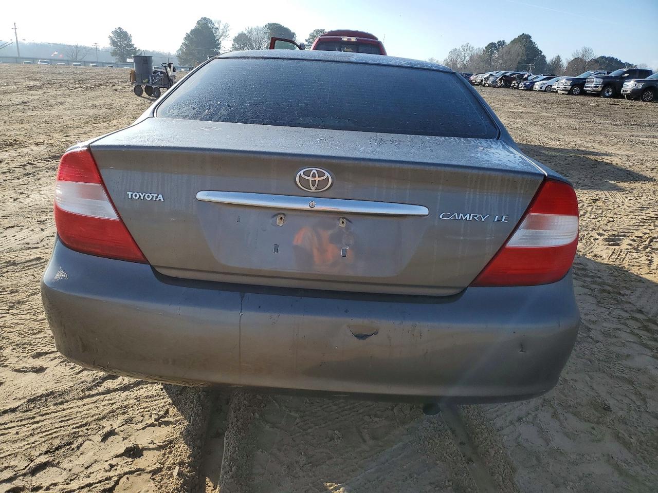 2004 TOYOTA CAMRY LE photo 6