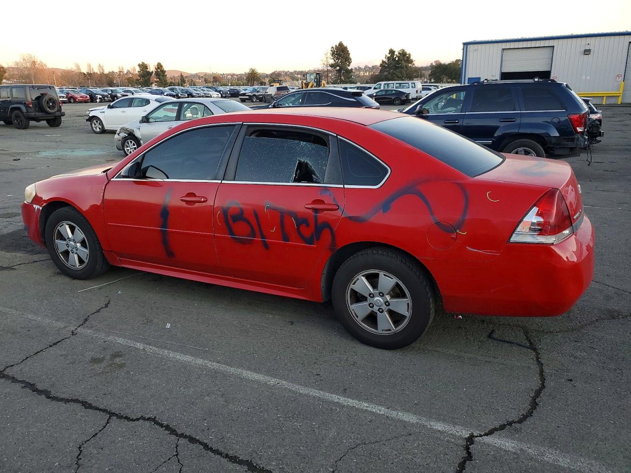 2011 CHEVROLET IMPALA LT photo 2