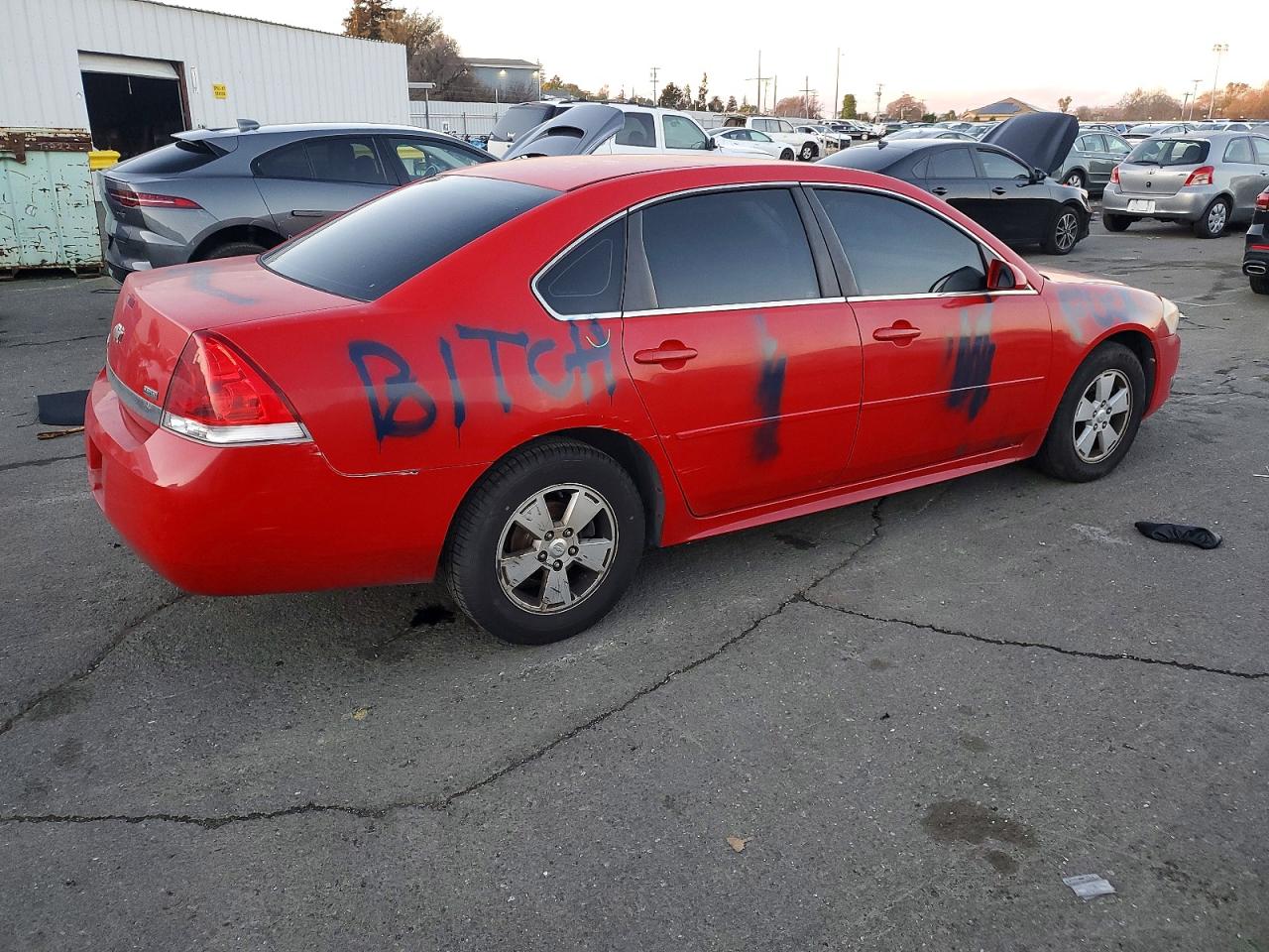 2011 CHEVROLET IMPALA LT photo 3