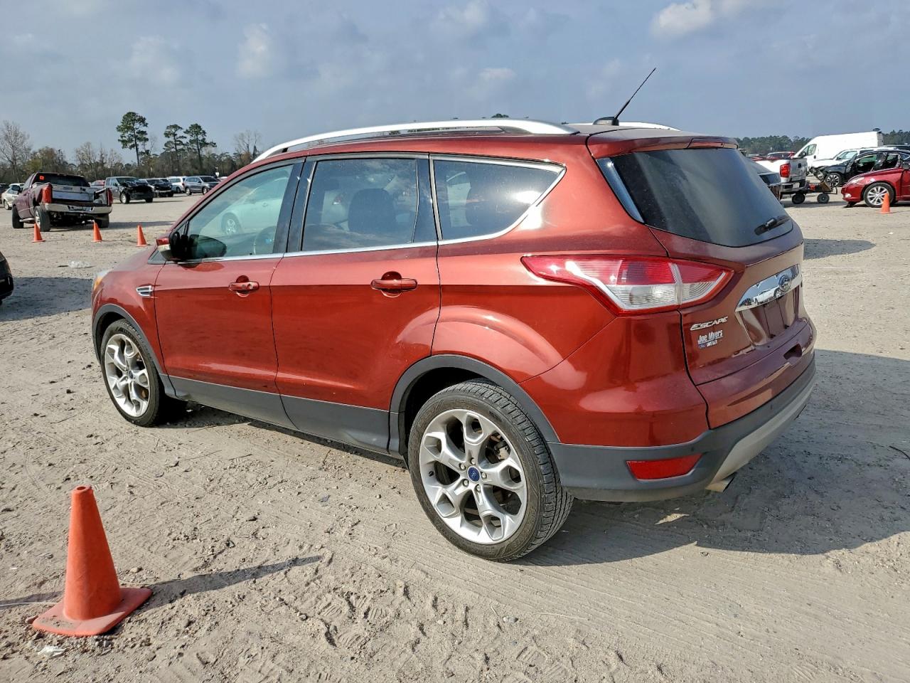 2015 FORD ESCAPE TITANIUM photo 2