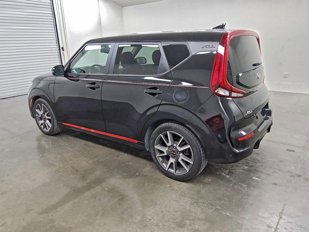 2021 KIA SOUL GT-LINE TURBO photo 2