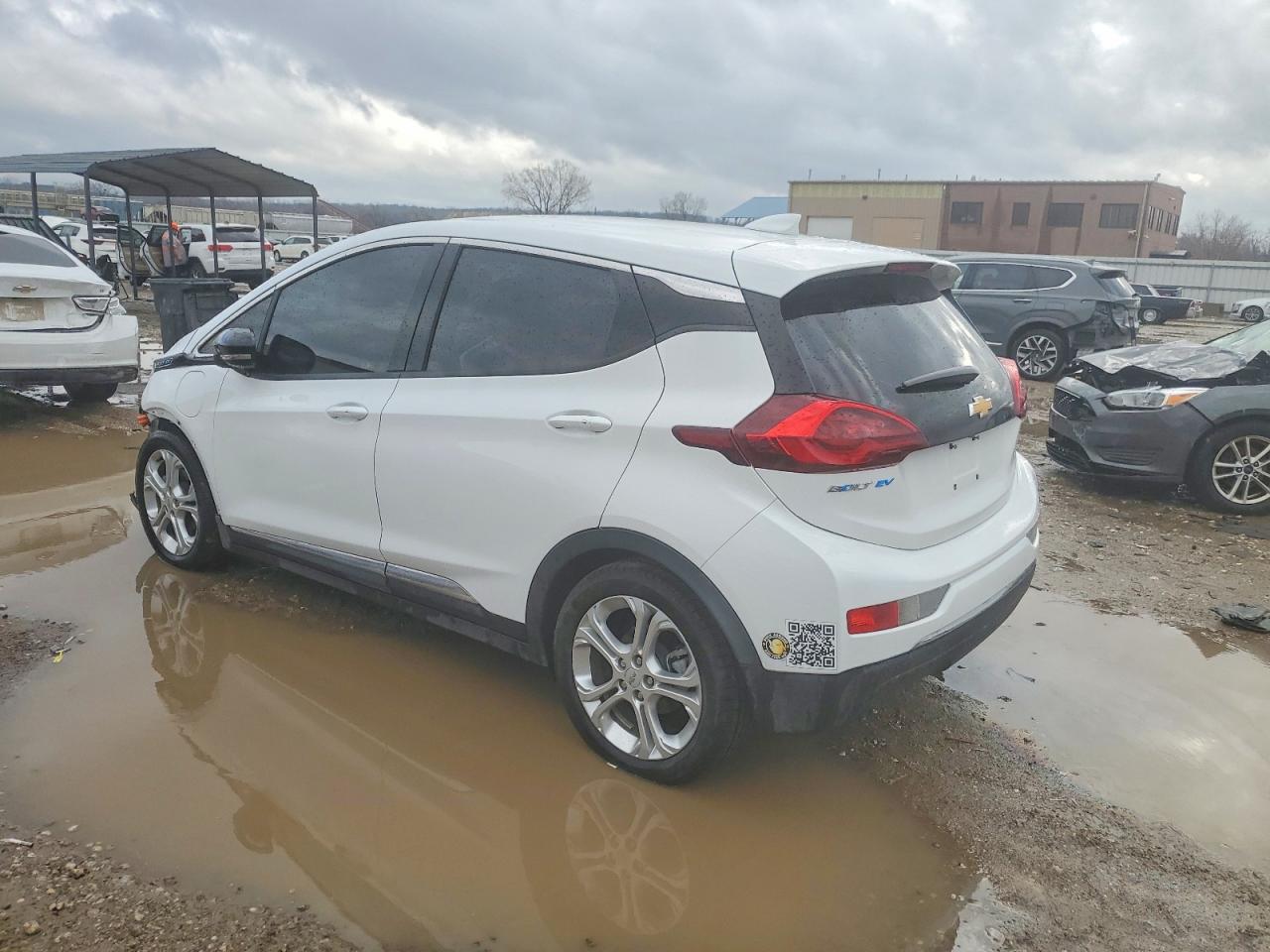 2018 CHEVROLET BOLT EV LT photo 2