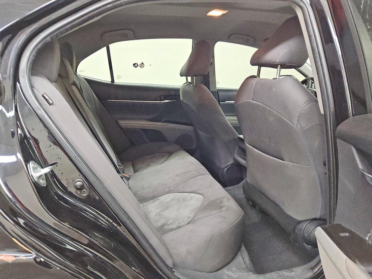2023 TOYOTA CAMRY LE photo 10