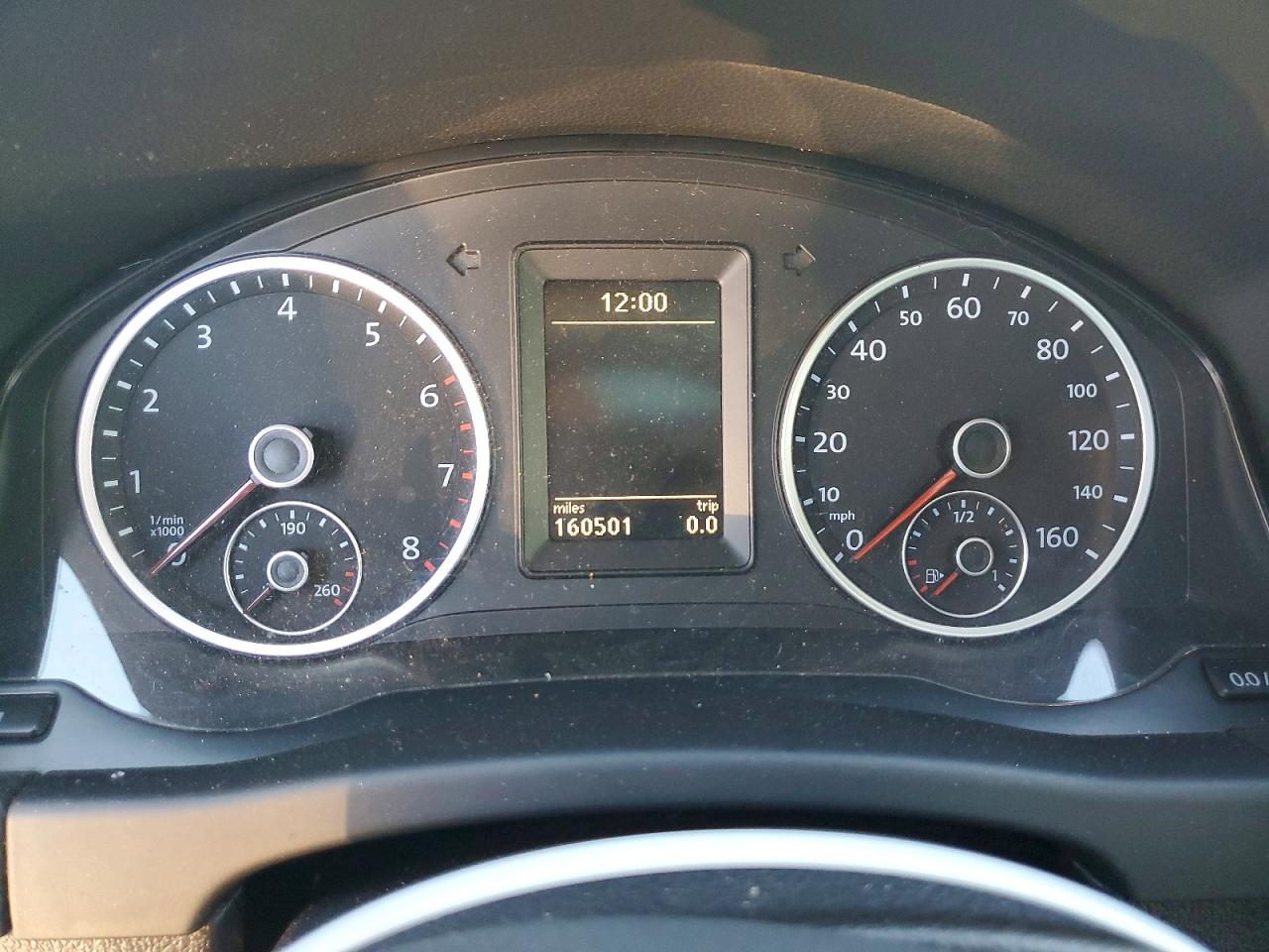 2012 VOLKSWAGEN TIGUAN S photo 9