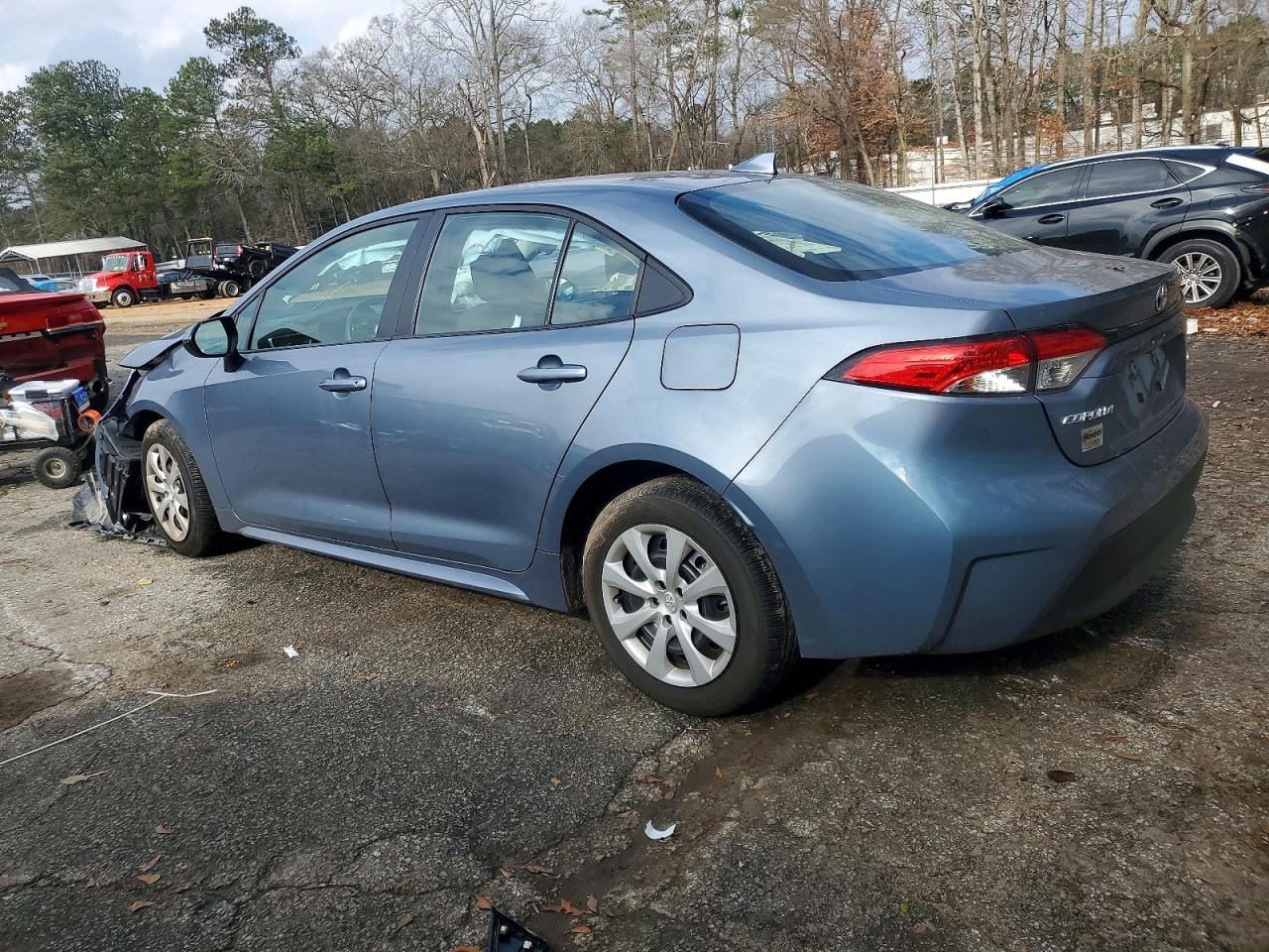 2024 TOYOTA COROLLA LE photo 2