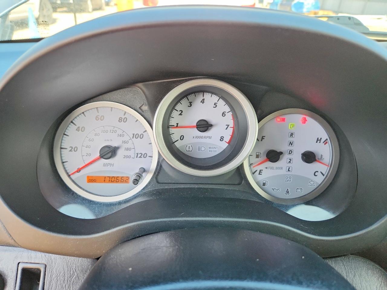 2004 TOYOTA RAV4 BASE photo 9