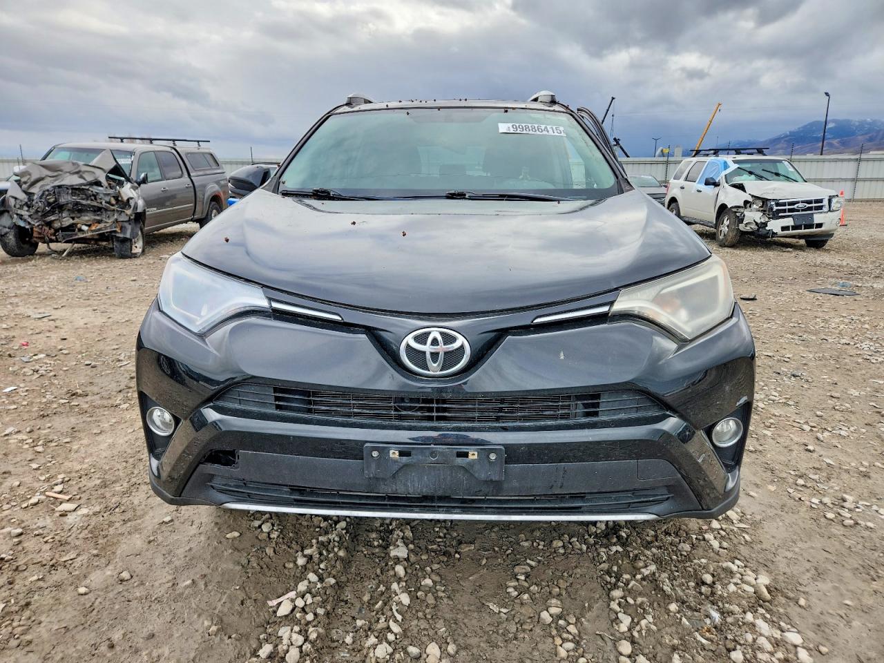 2016 TOYOTA RAV4 XLE photo 5