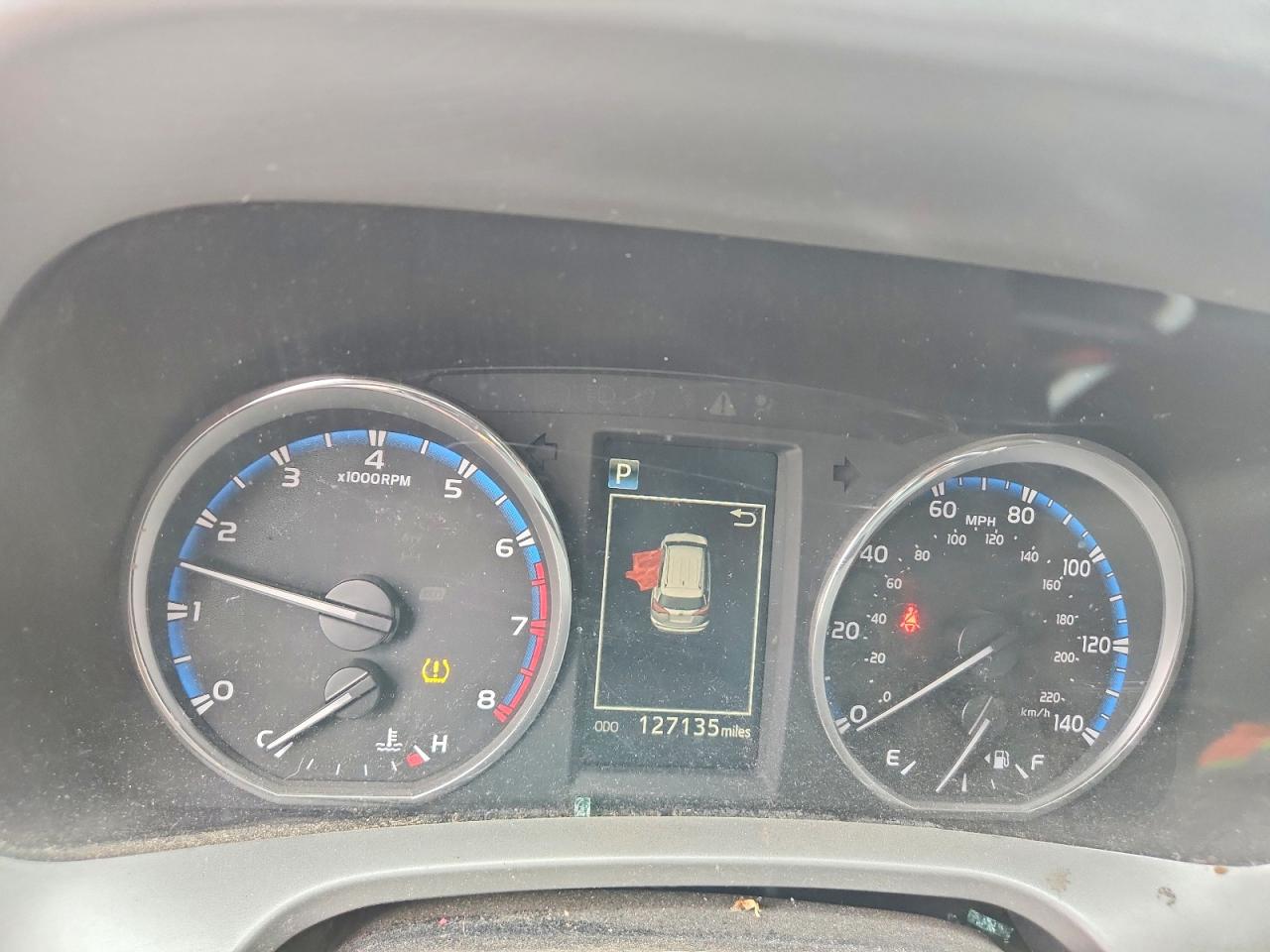 2016 TOYOTA RAV4 XLE photo 9