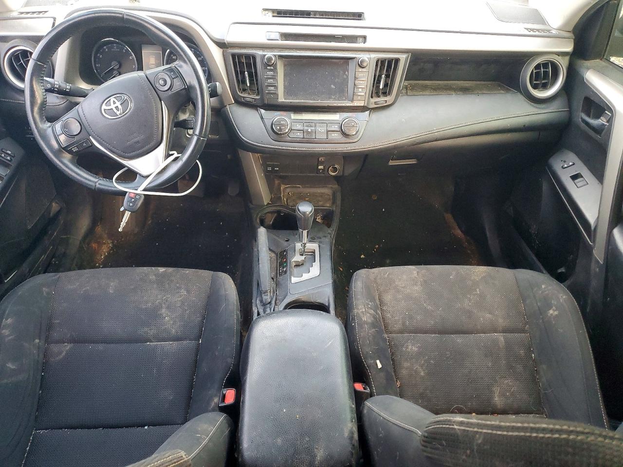 2016 TOYOTA RAV4 XLE photo 8