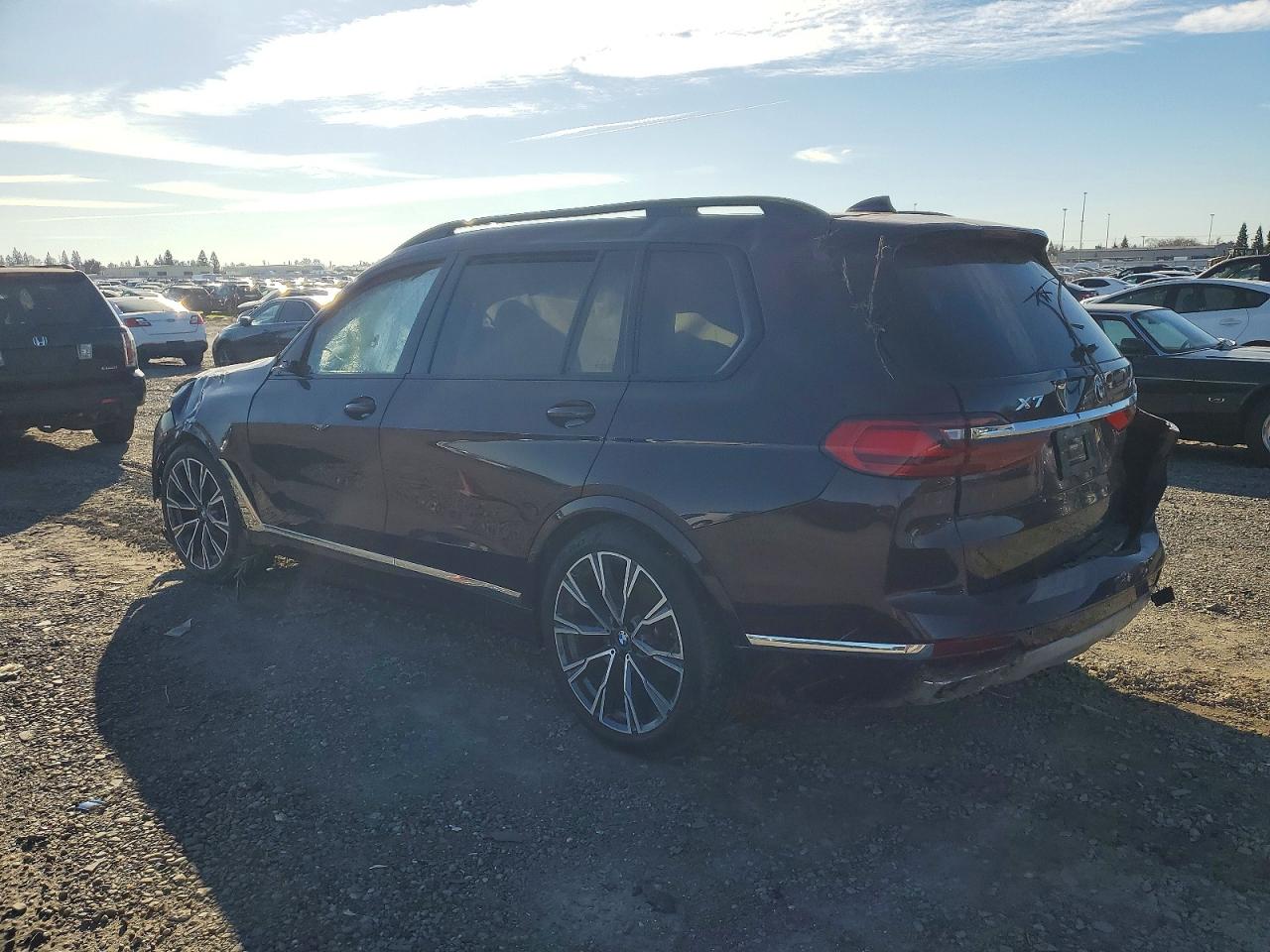 2022 BMW X7 XDRIVE40I photo 2
