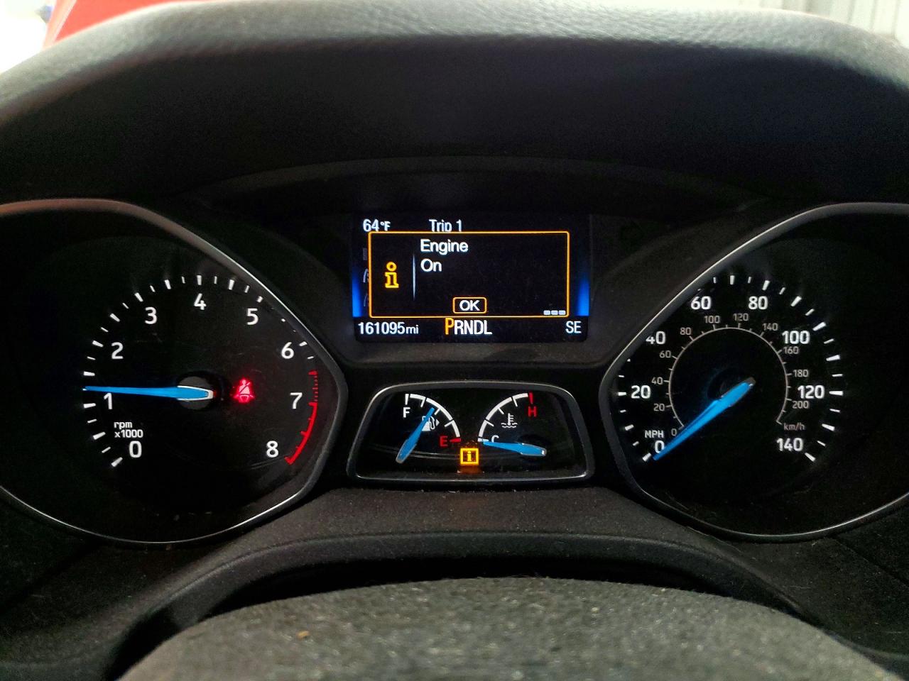 2017 FORD FOCUS SE photo 9