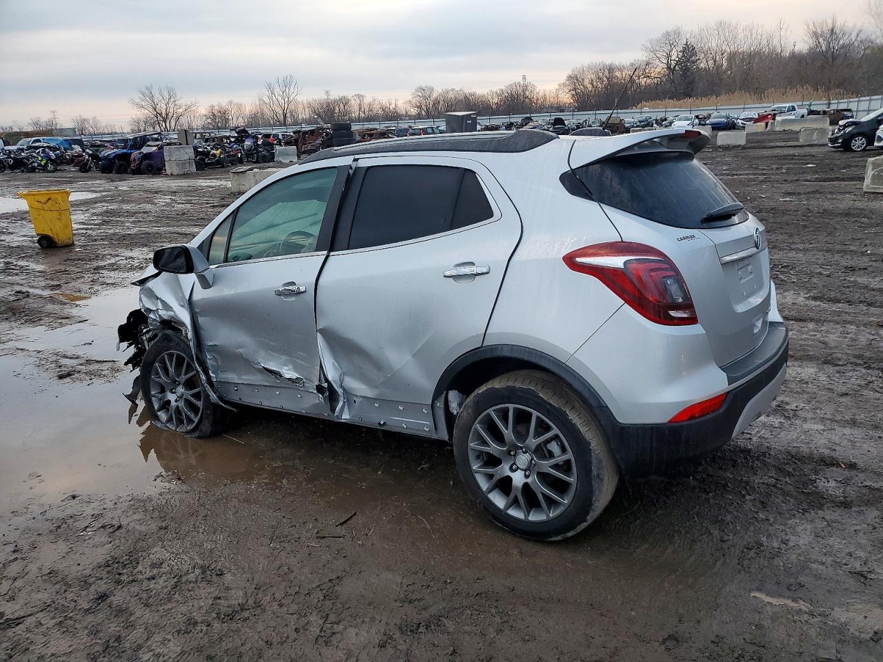 2019 BUICK ENCORE SPORT TOURING photo 2