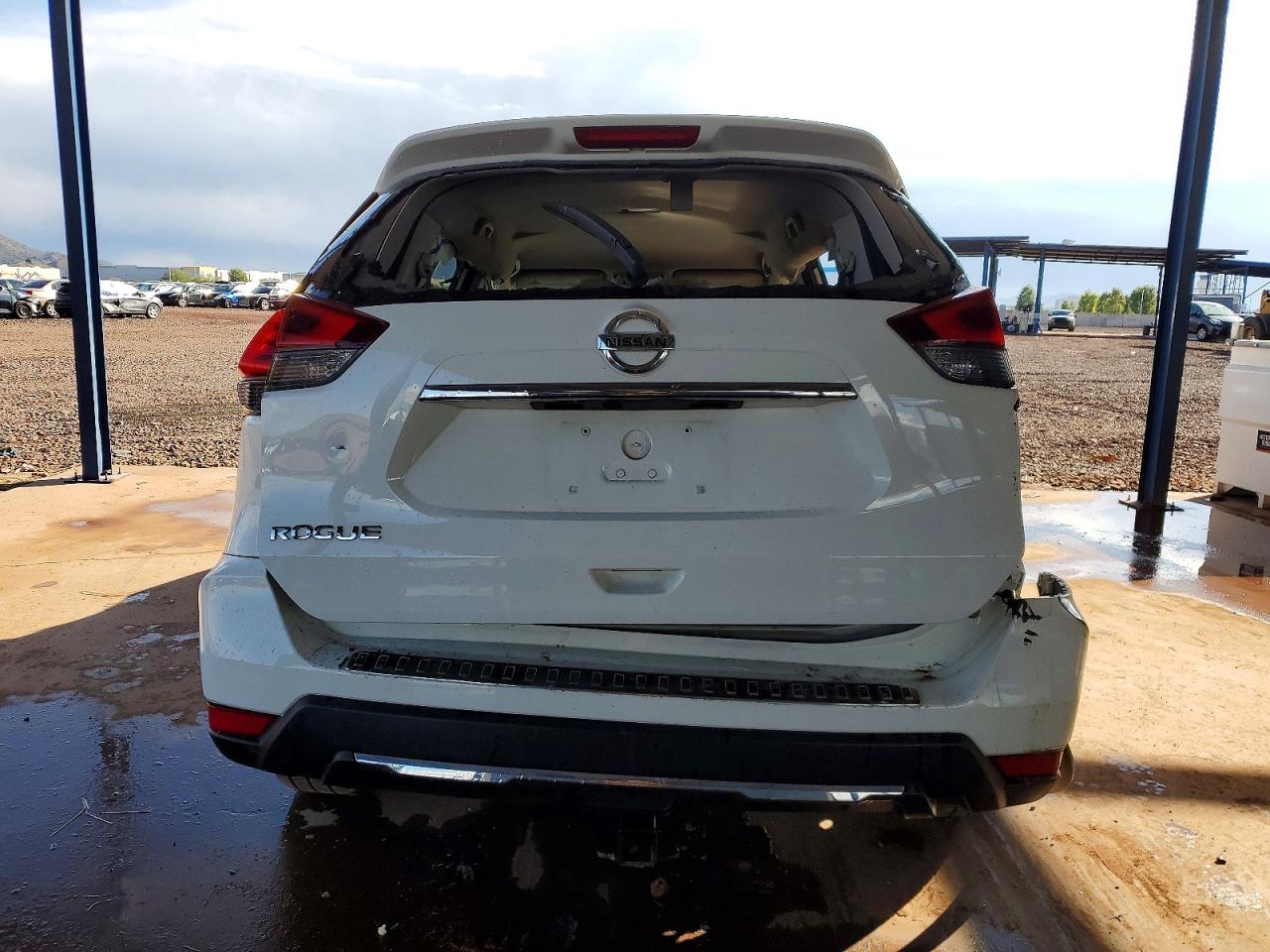 2017 NISSAN ROGUE SV photo 6