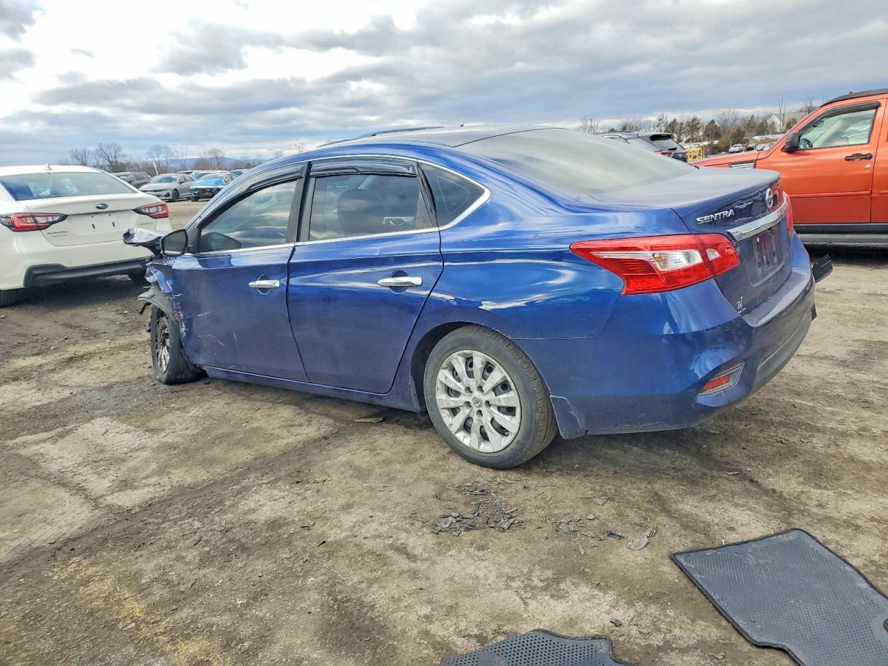2016 NISSAN SENTRA S photo 2