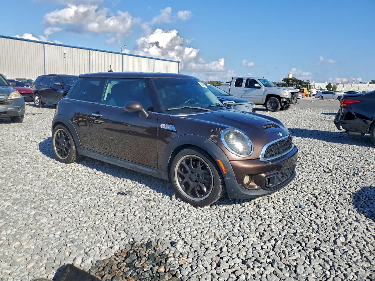 2011 MINI COOPER S photo 4