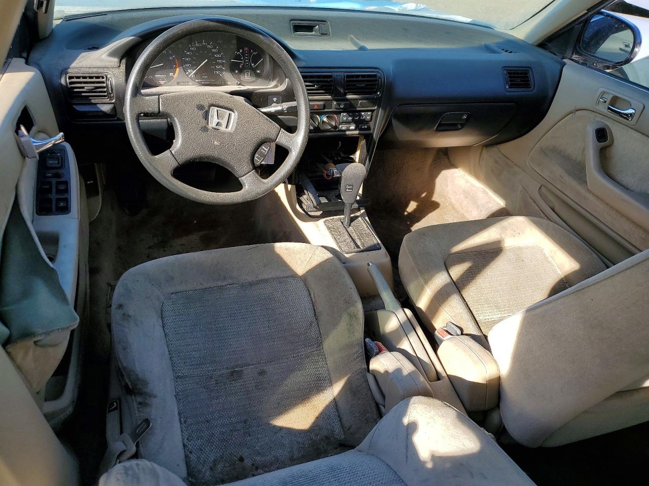 1991 HONDA ACCORD EX photo 8