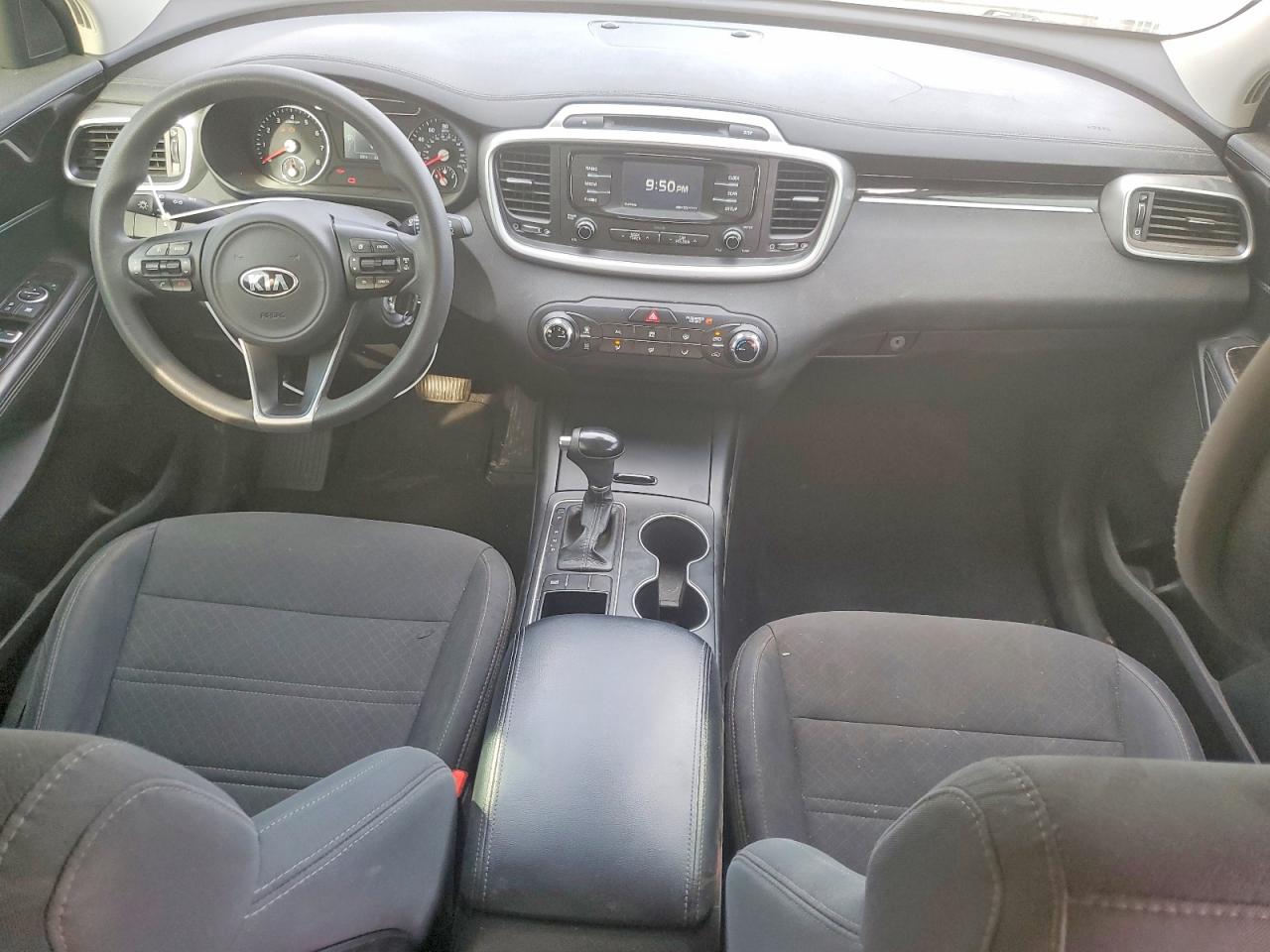 2016 KIA SORENTO LX photo 8