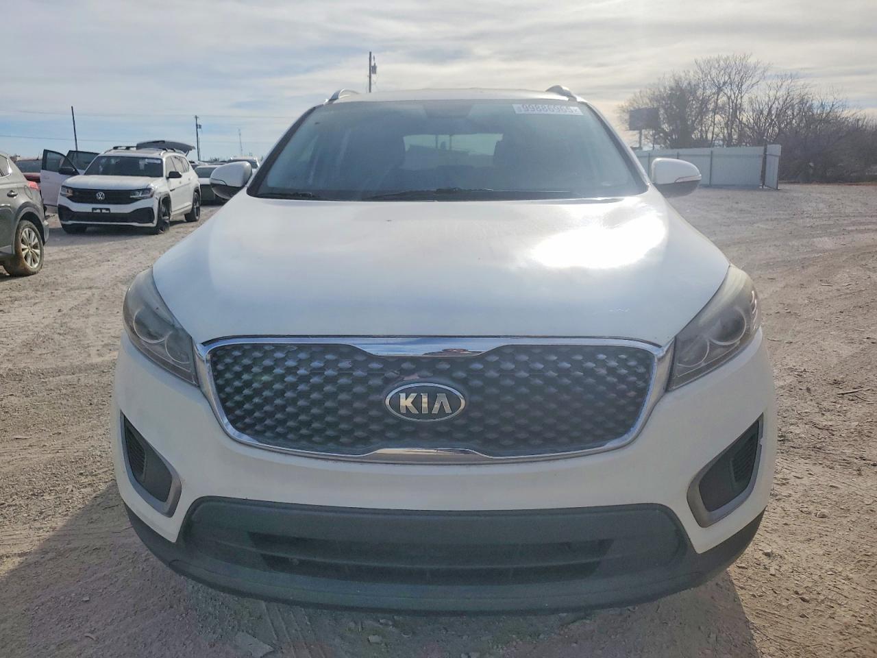 2016 KIA SORENTO LX photo 5