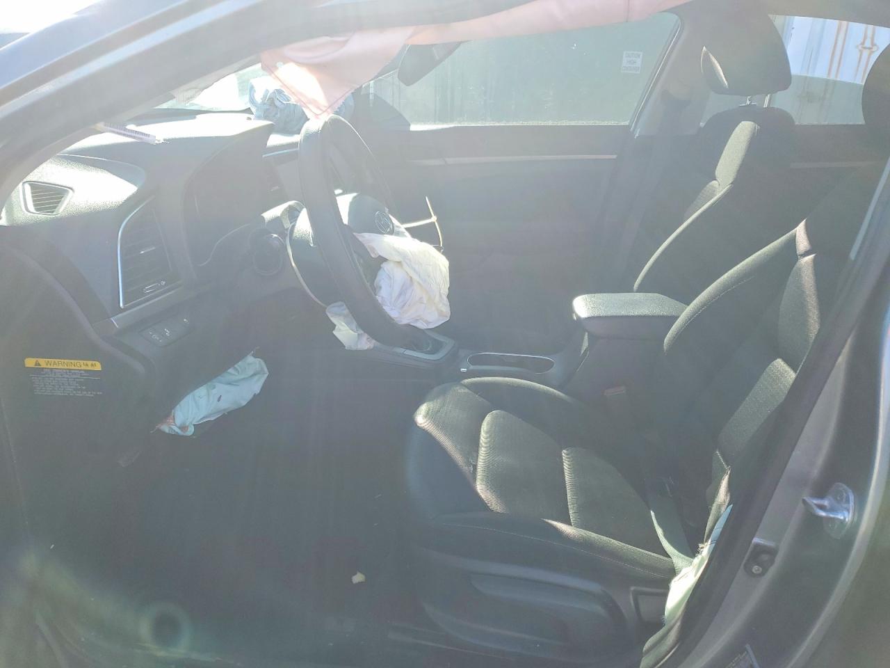 2018 HYUNDAI ELANTRA SEL photo 7