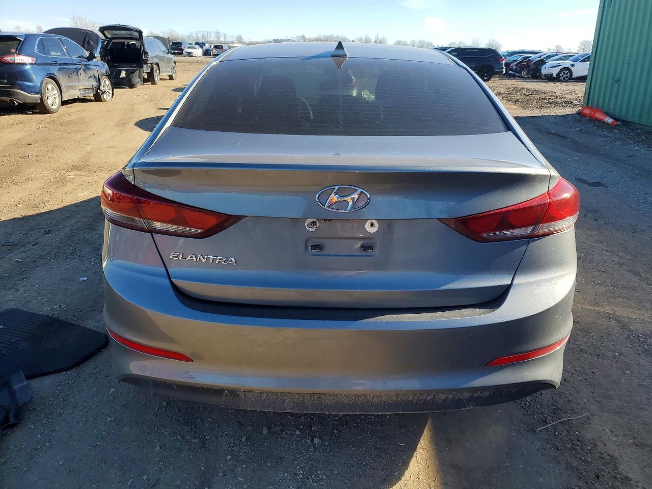 2018 HYUNDAI ELANTRA SEL photo 6