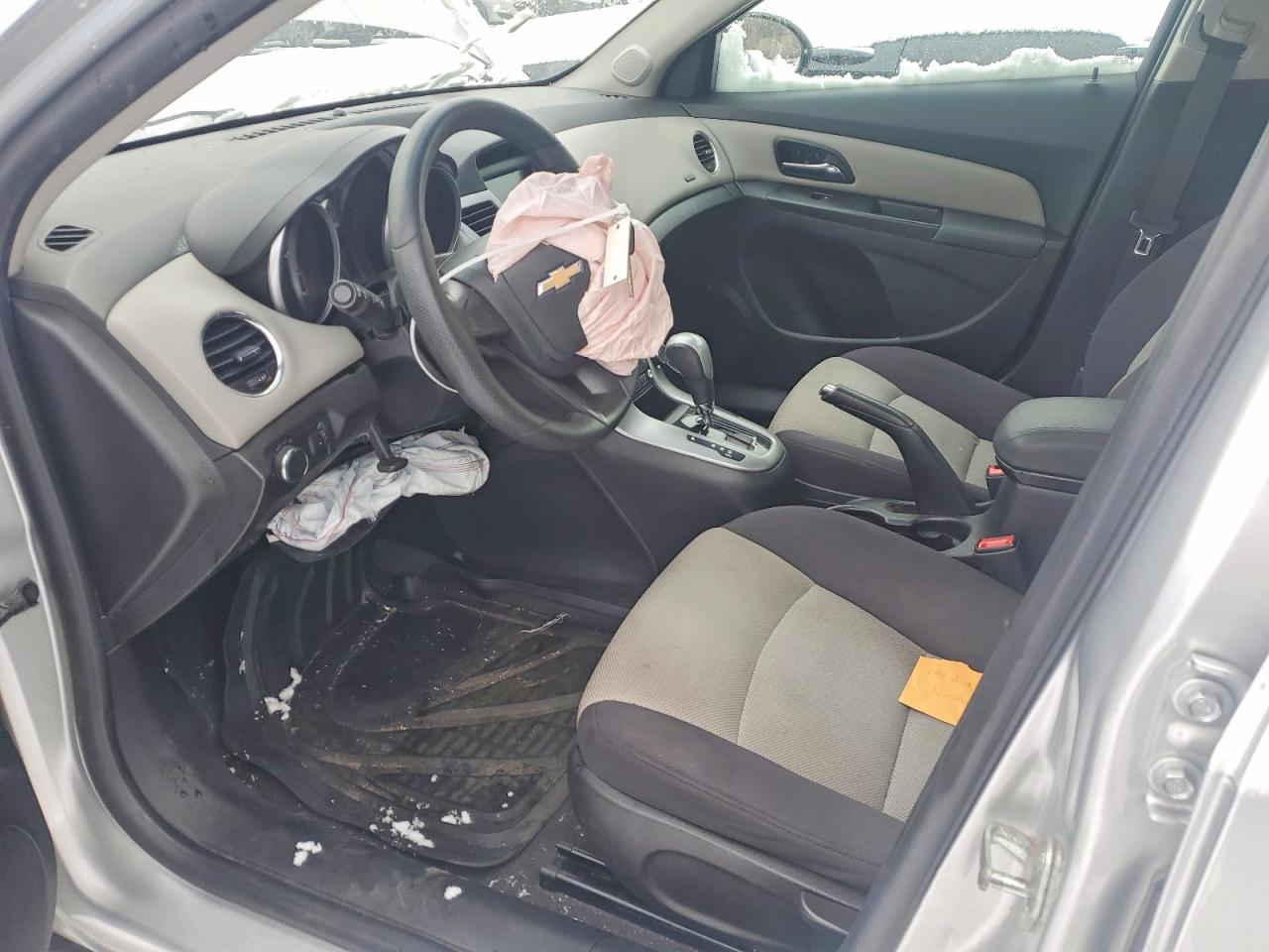 2014 CHEVROLET CRUZE LS photo 7