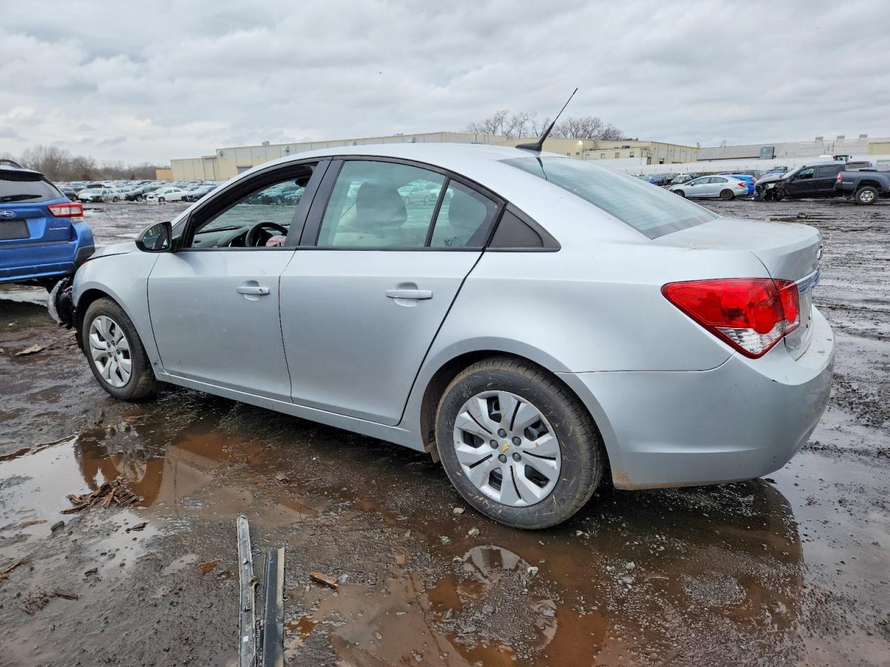 2014 CHEVROLET CRUZE LS photo 2