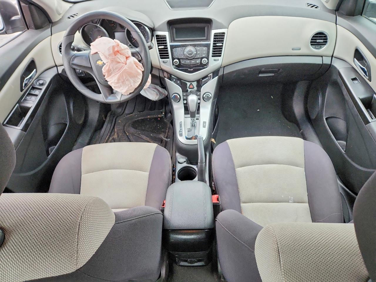2014 CHEVROLET CRUZE LS photo 8