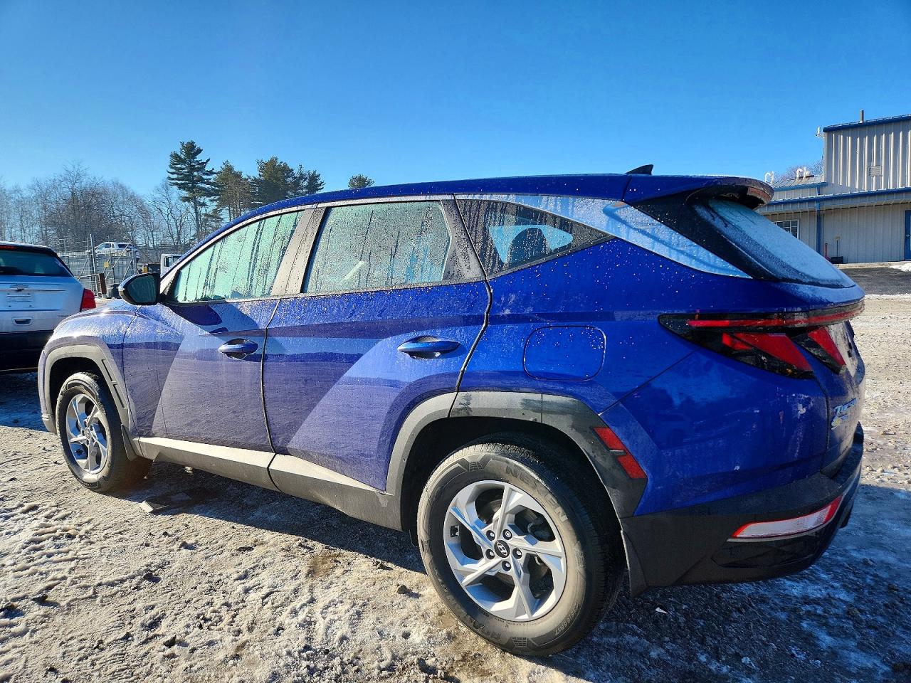 2022 HYUNDAI TUCSON SE photo 2