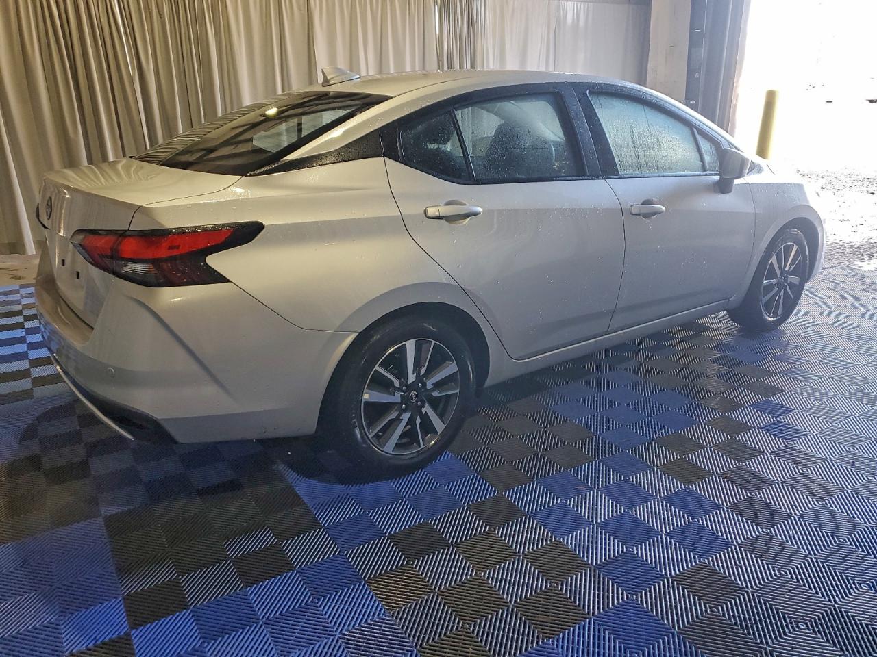 2025 NISSAN VERSA SV photo 3