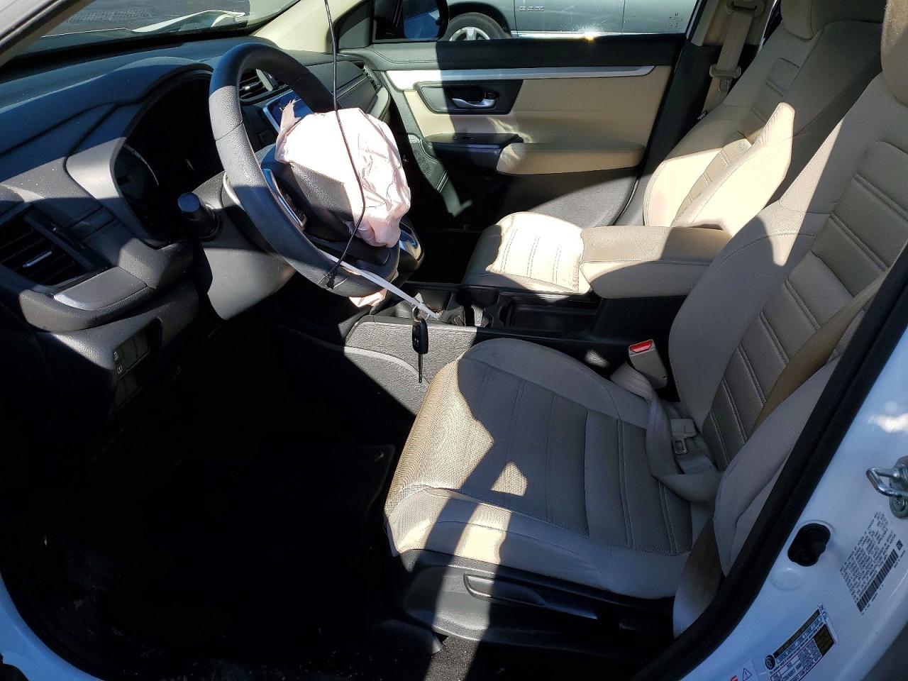 2017 HONDA CR-V LX photo 7