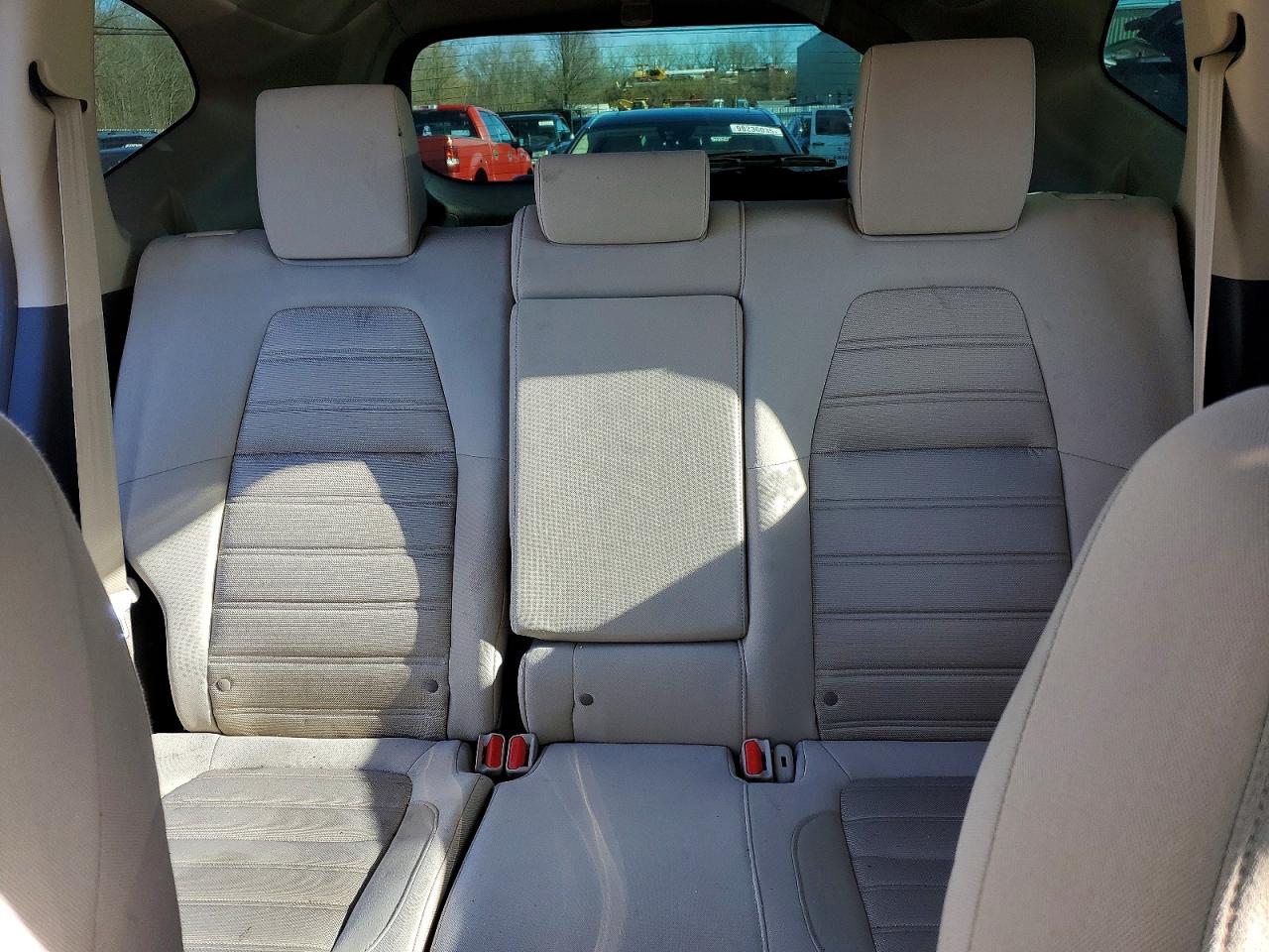2017 HONDA CR-V LX photo 10