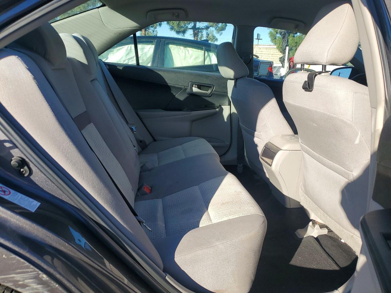 2014 TOYOTA CAMRY L photo 10