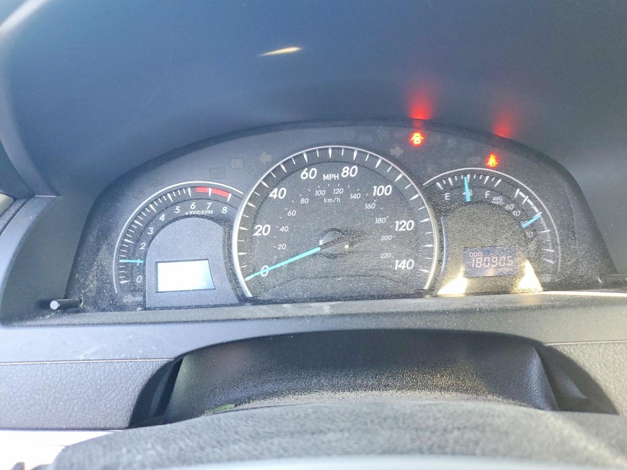 2014 TOYOTA CAMRY L photo 9