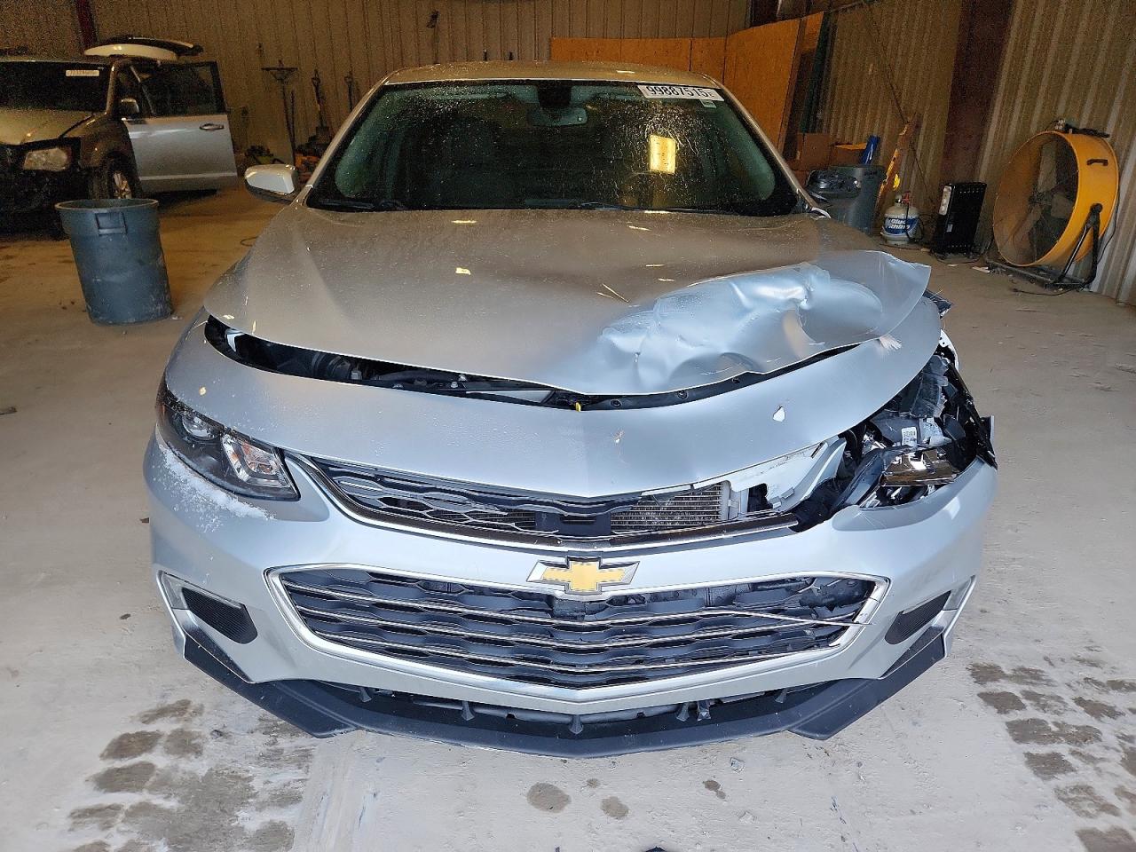 2017 CHEVROLET MALIBU LT photo 5