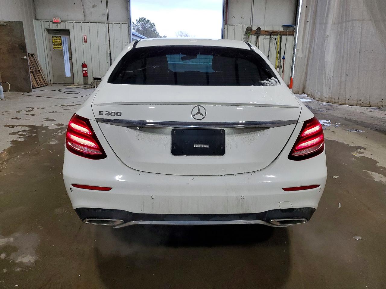 2018 MERCEDES-BENZ E 300 photo 6